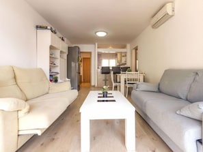 House, 3 Bedrooms, Terrace | Living area - Global DMS IV - By Global Rental Holidays 8203 (Cambrils)