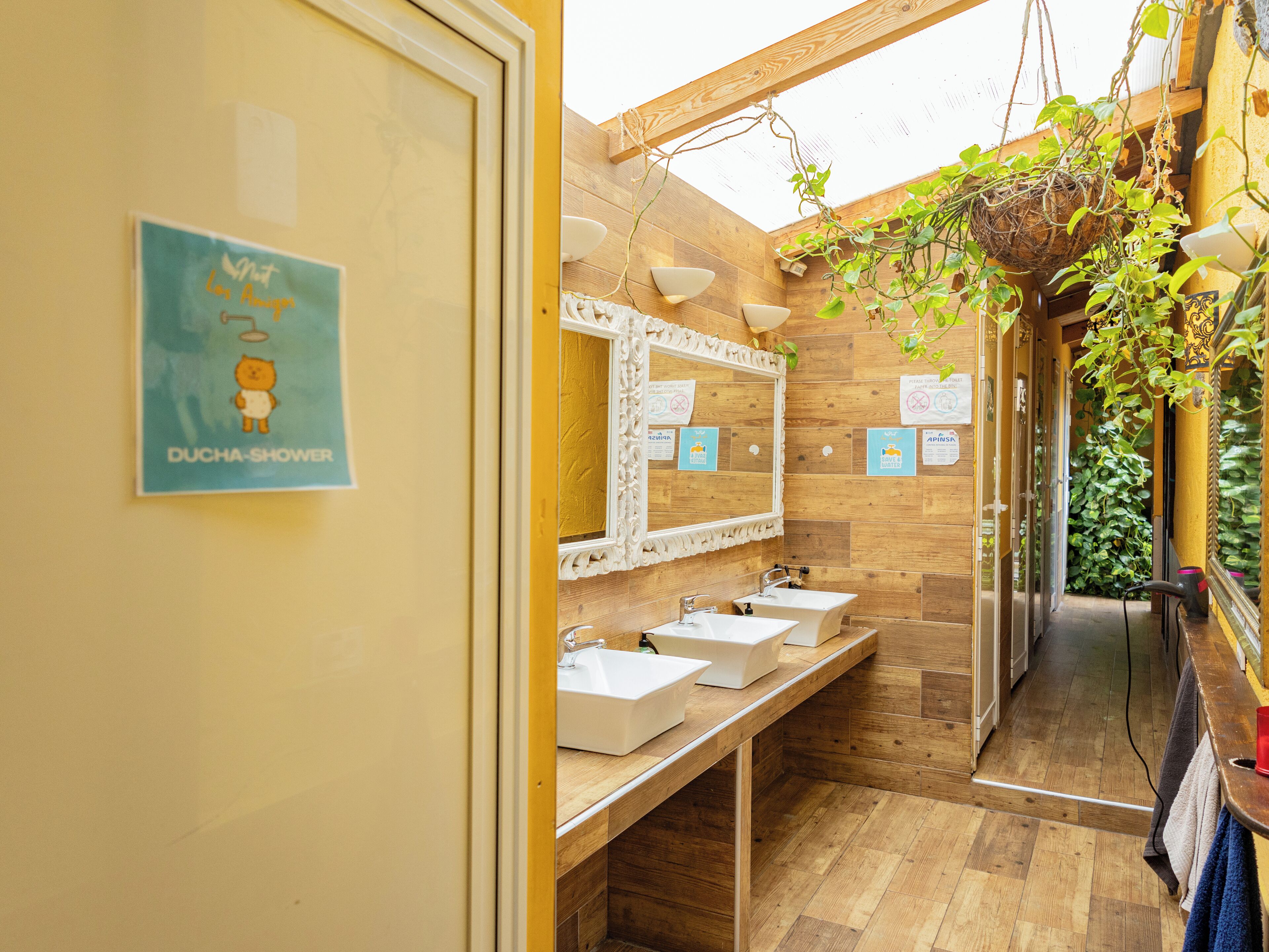 Photo - Hostel Los Amigos by Youroom