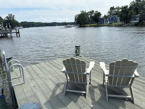 Private 2 story waterfront entire home w/ dedicated pier located on Sue Creek!