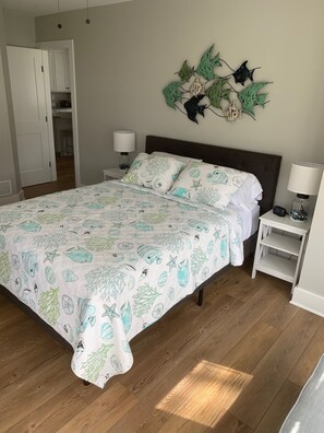 Room - Private 2 story waterfront entire home w/ dedicated pier located on Sue Creek! (Essex)