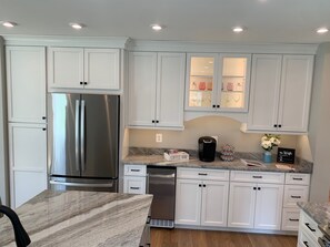 Private kitchen - Private 2 story waterfront entire home w/ dedicated pier located on Sue Creek! (Essex)