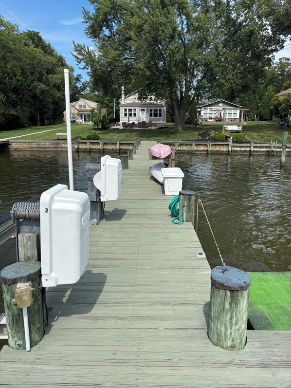 Property grounds - Private 2 story waterfront entire home w/ dedicated pier located on Sue Creek! (Essex)