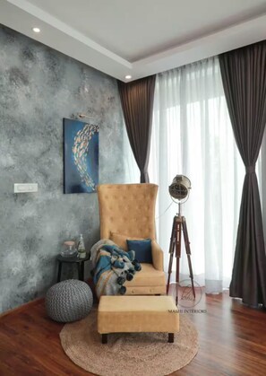 Interior - Nandi Hills view - glass house (Hurlagurki)