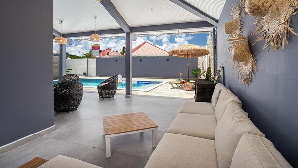 Pool - Villa d'Exception avec Piscine - 3 Min de la Plage 4 chambres climatisées (Sainte-Anne)