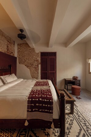 3 bedrooms, iron/ironing board, WiFi, bed sheets - Historic Colonial Gem with Private Pool in Santo Domingo (Santo Domingo)