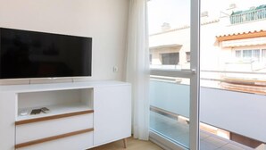 House, 3 Bedrooms, Terrace | Interior - Global Industria - By Global Rental Holidays 6925 (Palamós)