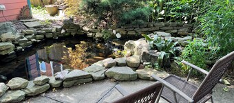 Studio:AC,WiFi, shower, tankless water heater, kitchen, adjustable beds, parking