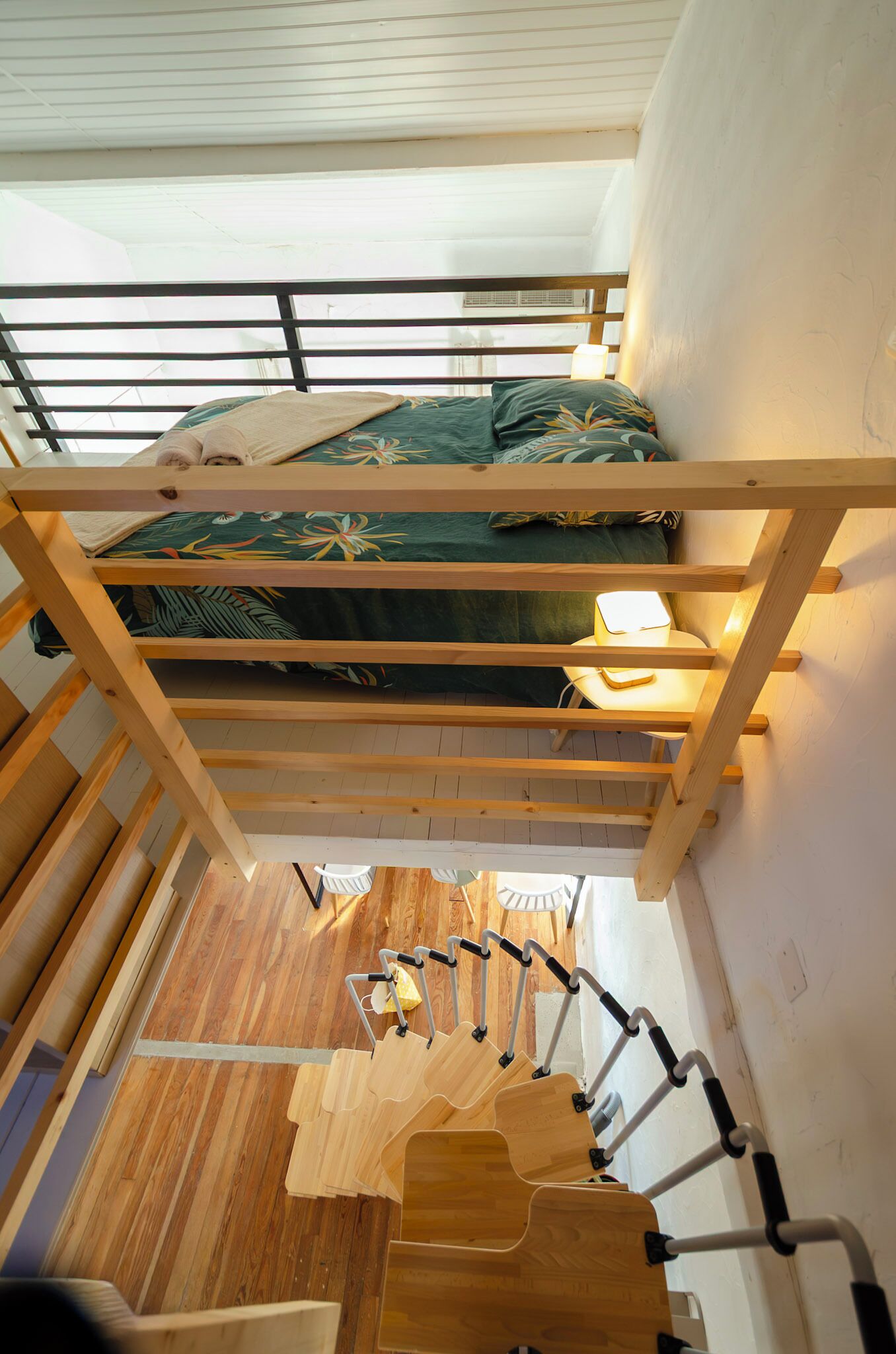 2 間睡房、書桌、Wi-Fi、床單