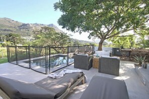 Property grounds - Luxury Country Estate Retreat (Cape Town)