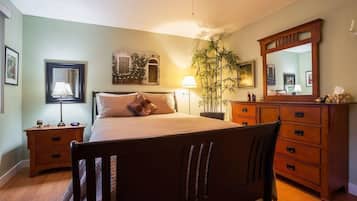 Cottage, Multiple Beds, Fireplace, Garden View (Petie's Cottage) | 1 bedroom, free WiFi