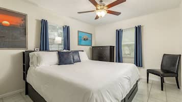 2 bedrooms, desk, WiFi, bed sheets