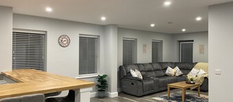 Spacious 5Br Home - Country View - Close to Galway