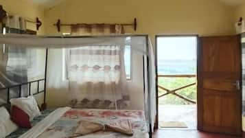 Economy-Doppel- oder -Zweibettzimmer, Talblick | Schreibtisch, laptopgeeigneter Arbeitsplatz