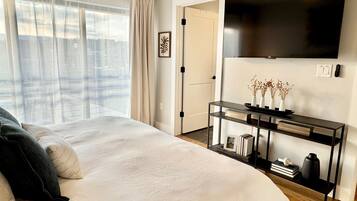 3 camere, una scrivania, ferro/asse da stiro, culla da viaggio