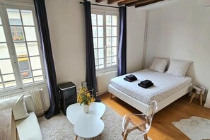 1 quarto, ferros/tábuas de passar roupa, Wi-Fi, roupa de cama