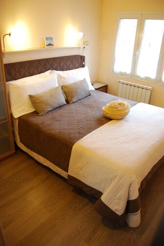 Burlamacco Gold modern rooms in the center of Viareggio 350 meters from the Sea