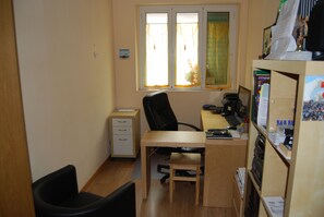 Interior - Burlamacco Gold modern rooms in the center of Viareggio 350 meters from the Sea (Viareggio)