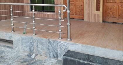 7 Cs Guest House