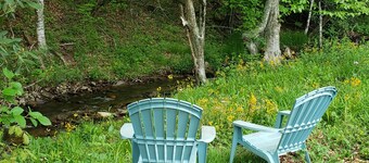 RedBud Manor a charming 2-bedroom house 10 miles from marvelous Damascus