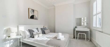4 bedrooms, iron/ironing board, travel crib, WiFi
