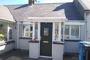 Cottage | Exterior detail