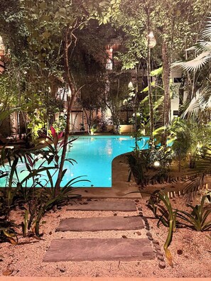 Pool - Charming 2-bedroom apartment in Tulum with WiFi, fitness room, AC (Tulum)