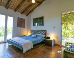 3 bedrooms, desk, iron/ironing board, free WiFi - Villa Clara - Three Bedroom Villa, Sleeps 6 (Tertenia)