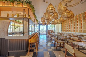 4 restaurants, Mexican cuisine