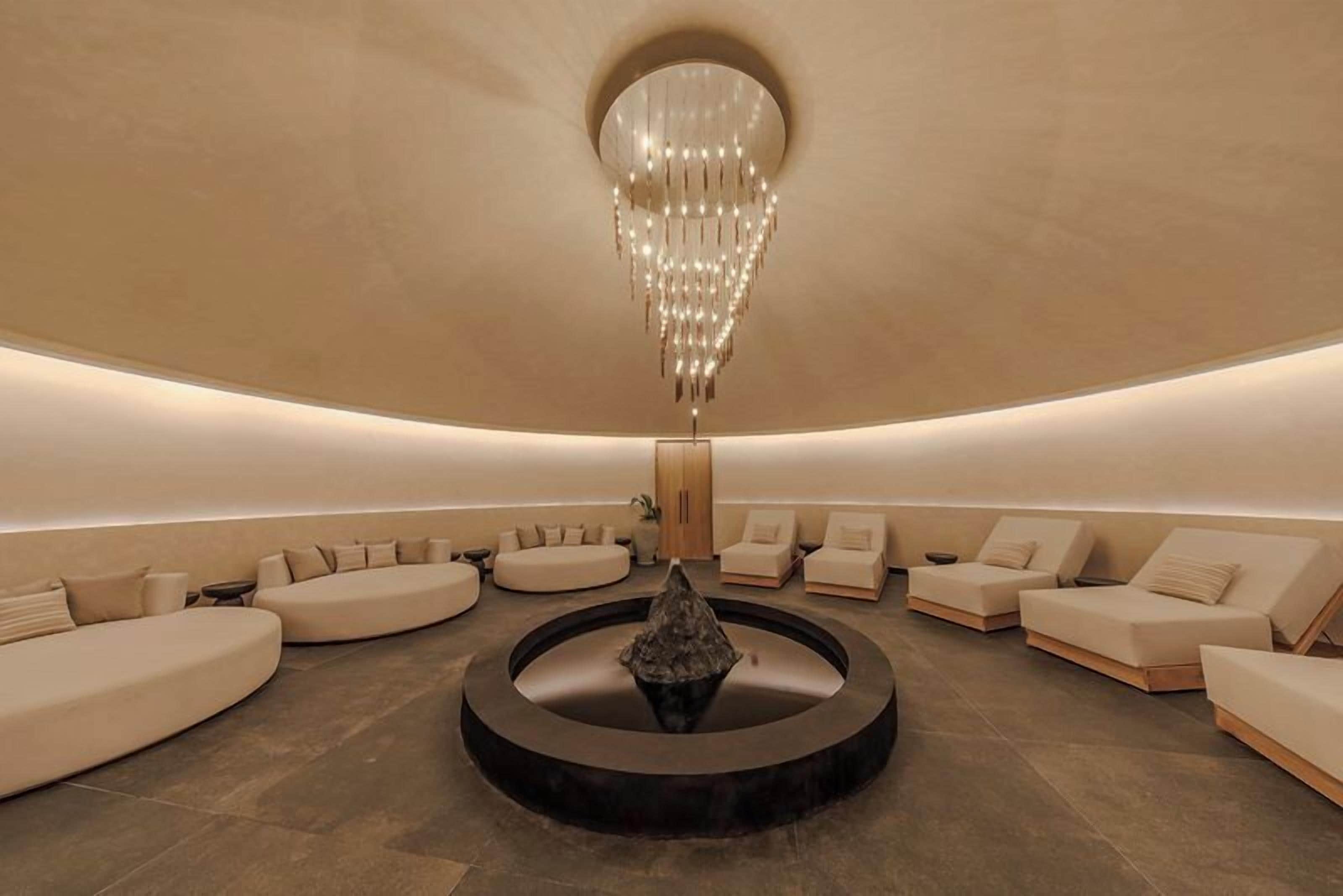 Kropsbehandlinger, hydroterapi, aromaterapi, deep tissue-massage