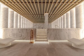 Lichaamsbehandelingen, hydrotherapie, aromatherapie