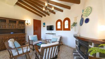 Rumah, 3 kamar tidur, teras | Area keluarga