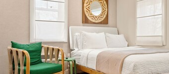 Hygge House Suites