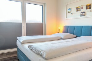 3 bedrooms, iron/ironing board, travel cot, free WiFi