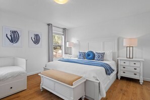 6 bedrooms, iron/ironing board, travel cot, WiFi