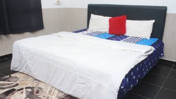 1 Schlafzimmer, Bügeleisen/Bügelbrett, Bettwäsche