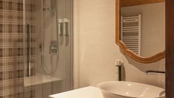 Deluxe Double Room, Balcony | In-room safe, free WiFi, bed sheets