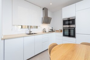 Fridge, microwave, oven, dishwasher