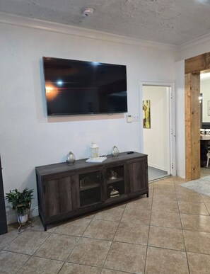 Interior - Charming 4-bedroom house in fabulous Arlington (Arlington)