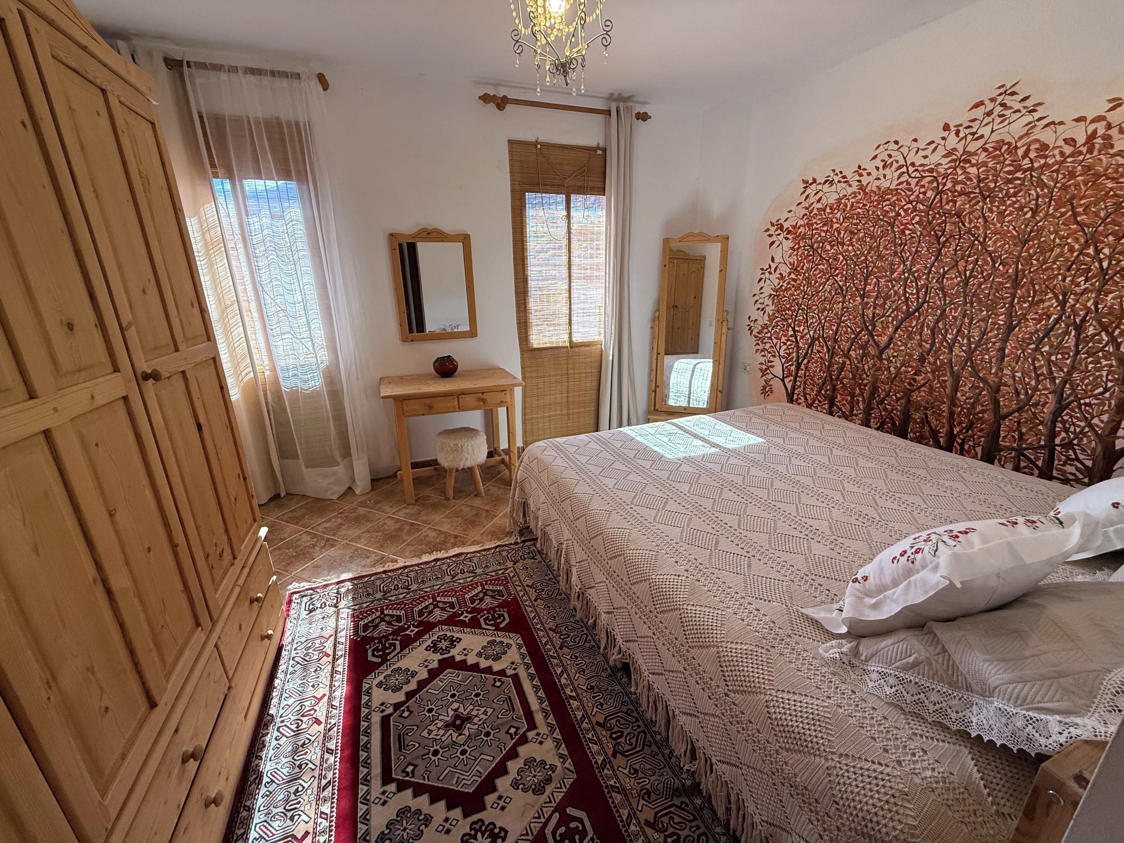 Premium Double Room, 1 King Bed, Private Bathroom, Mountain View | Down duvets, memory-foam beds, free WiFi, bed sheets