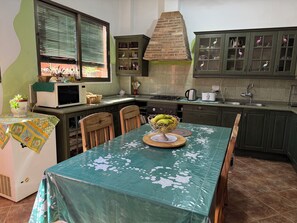 Fridge, microwave, toaster, highchair