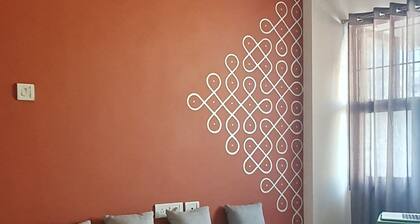 Convenient shared room in a 2bhk with all amenities at value in central Chennai.