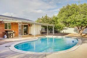 Pool - Charming 3-bedroom house with WiFi, AC in delightful Tucson (Tucson)