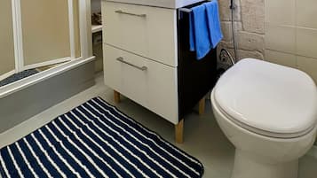 Casa, accessibile ai disabili, vista giardino | Bagno