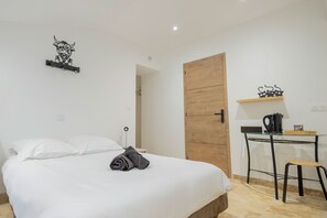 Family Suite, Ensuite | Free WiFi - La sousto de Lili (Rasteau)