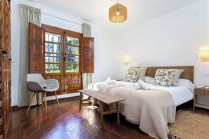 Villa, Garden View | 4 bedrooms, iron/ironing board, free WiFi - Sunstay Villa Calahonda Mijas (Mijas)