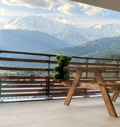 Appartement cosy avec vue sur le Mont-Blanc et Aiguille du Midi