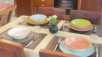 House, 2 Bedrooms, Balcony, Mountain View | Interior