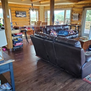 Smart TV, fireplace - Peace Place in Beautiful Pagosa (Pagosa Springs)