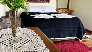 コンフォート スイート クイーンベッド 1 台ソファーベッド付き ガーデンビュー | 1 室のベッドルーム、デスク、ノートパソコン用作業スペース、WiFi (無料)