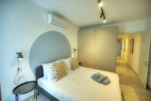 3 bedrooms, iron/ironing board, free WiFi, bed sheets - Chic, bright and modern 3 bedrooms KBAS1-1 (Gzira)